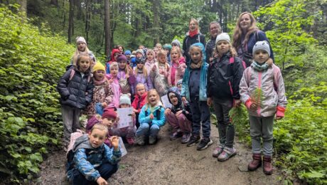Starszaki na Szlaku Aniołów – Niezapomniana Wycieczka do Lanckorony!